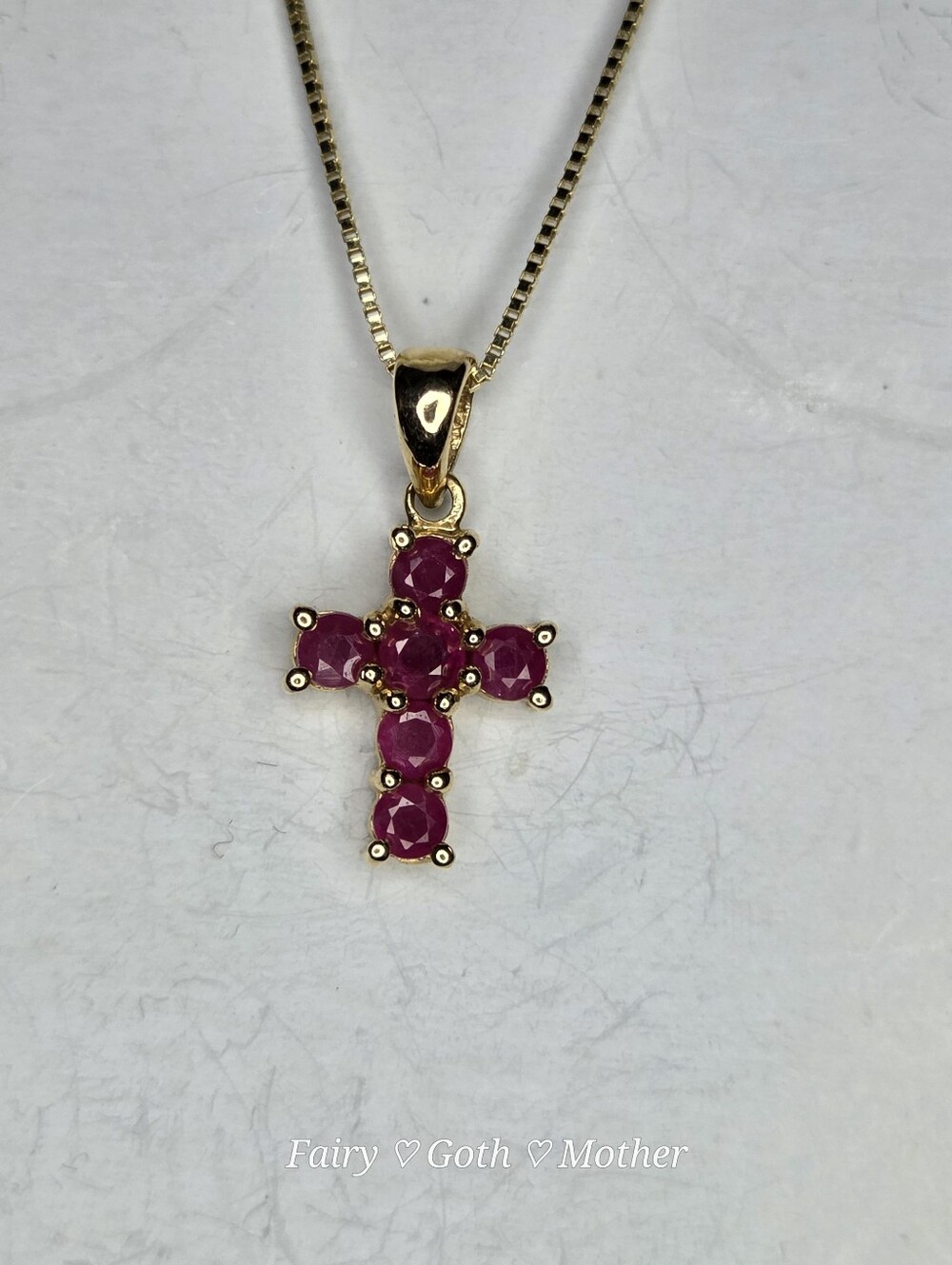 Beautiful Vintage Solid 14k Gold & Genuine Ruby Cross Necklace - Picture 4 of 15